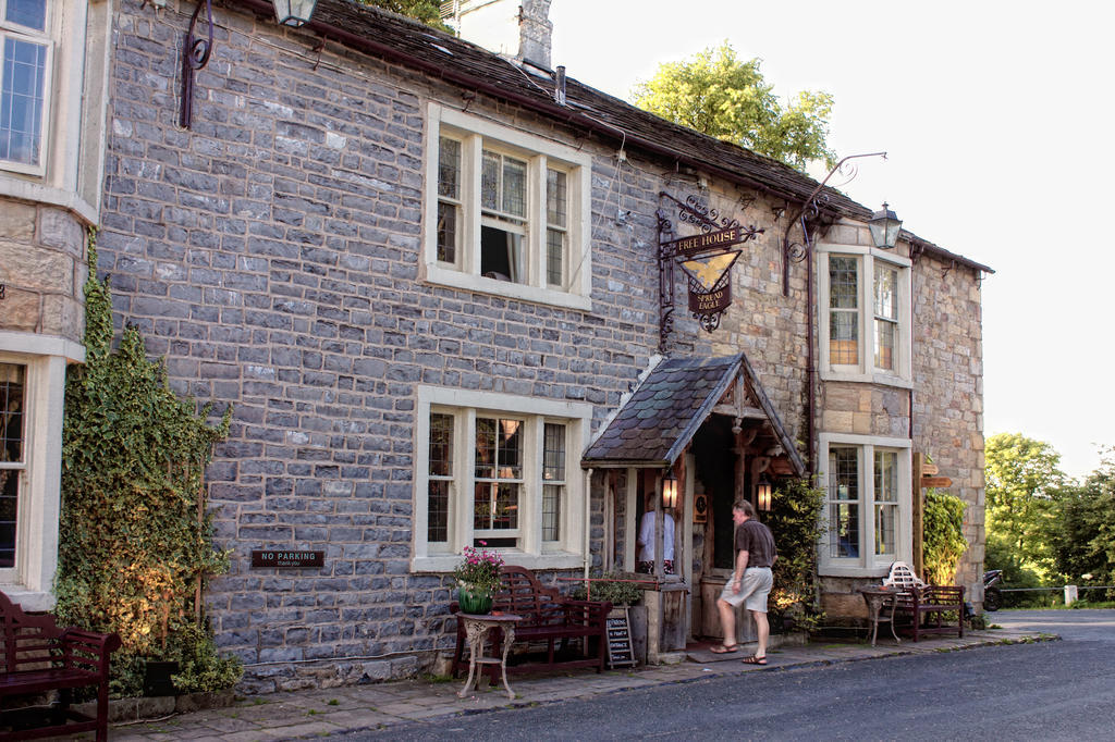 Hotel The Spread Eagle à Clitheroe Extérieur photo